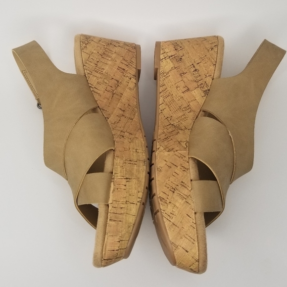 CL Chinese Laundry WEDGES MEMMORY FOAMS - Picture 1 of 6